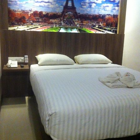 Hotel My Home Sintang Ngoại thất bức ảnh