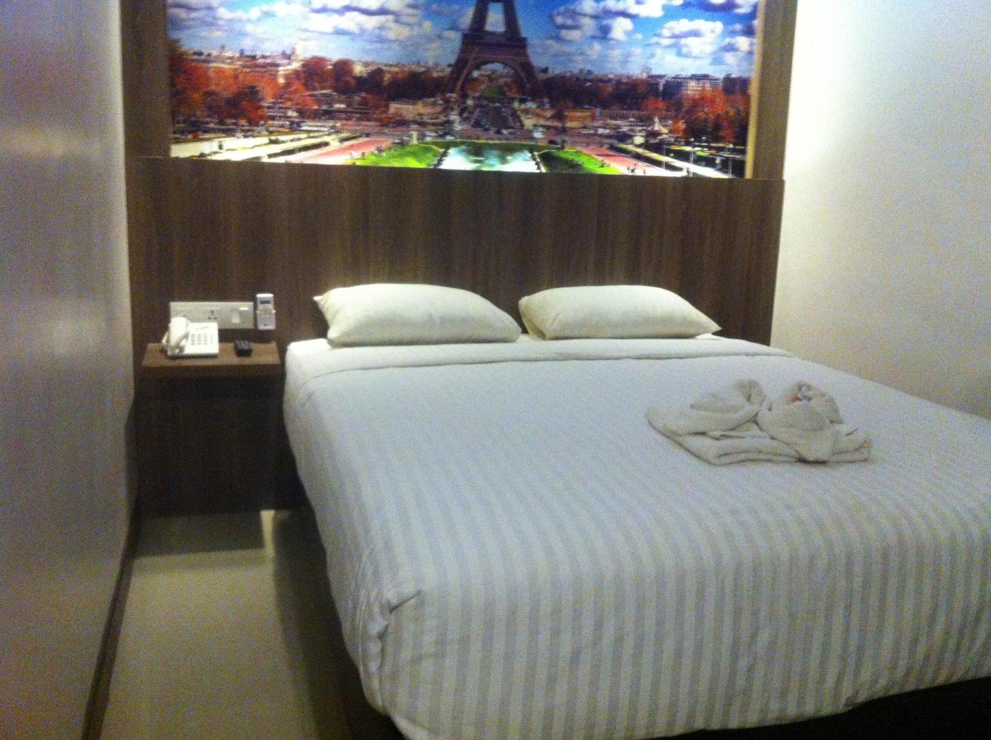 Hotel My Home Sintang Ngoại thất bức ảnh